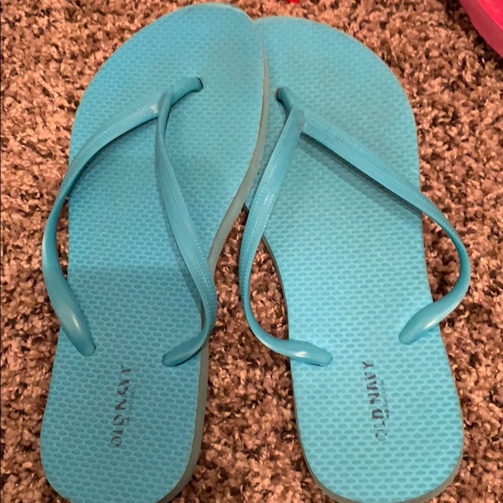 women’s flip flops